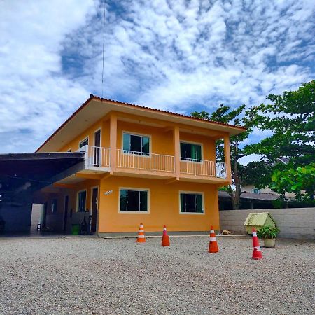 Genesis Beach Hostel! Quartos Compartilhados E Privativos Na Pinheira Palhoça Exterior foto
